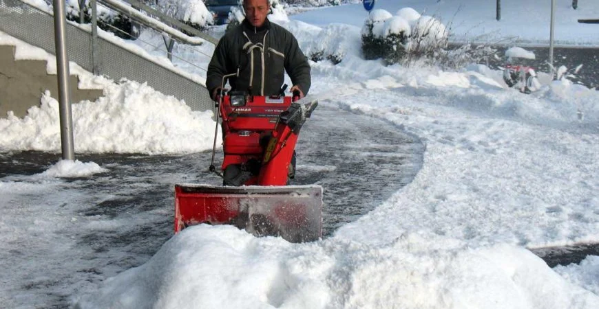 Warren's Lawn Maintenance - Snow Removal Services